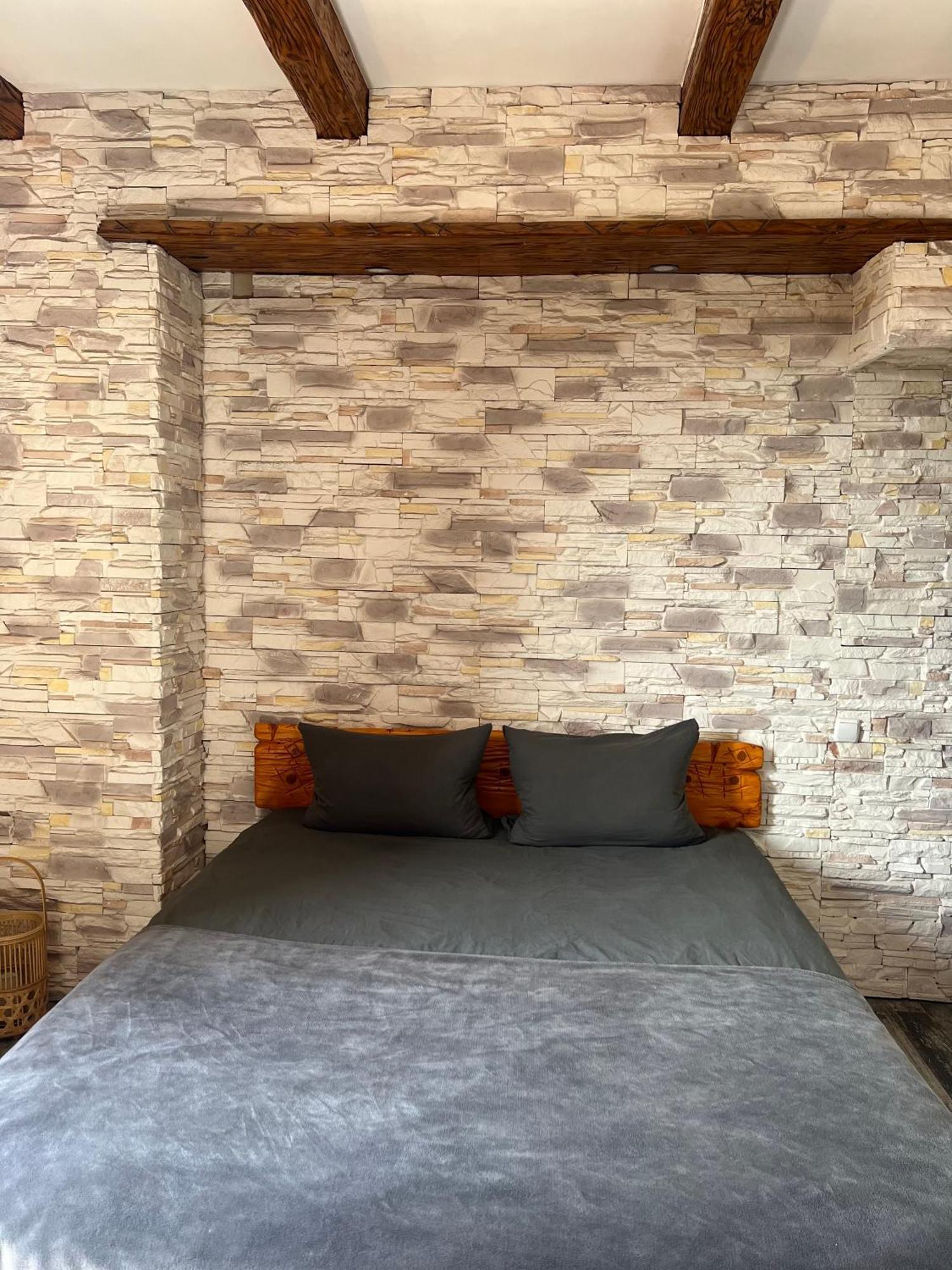 Hotel Nazar Stodolya à Kamianets-Podilsky Extérieur photo