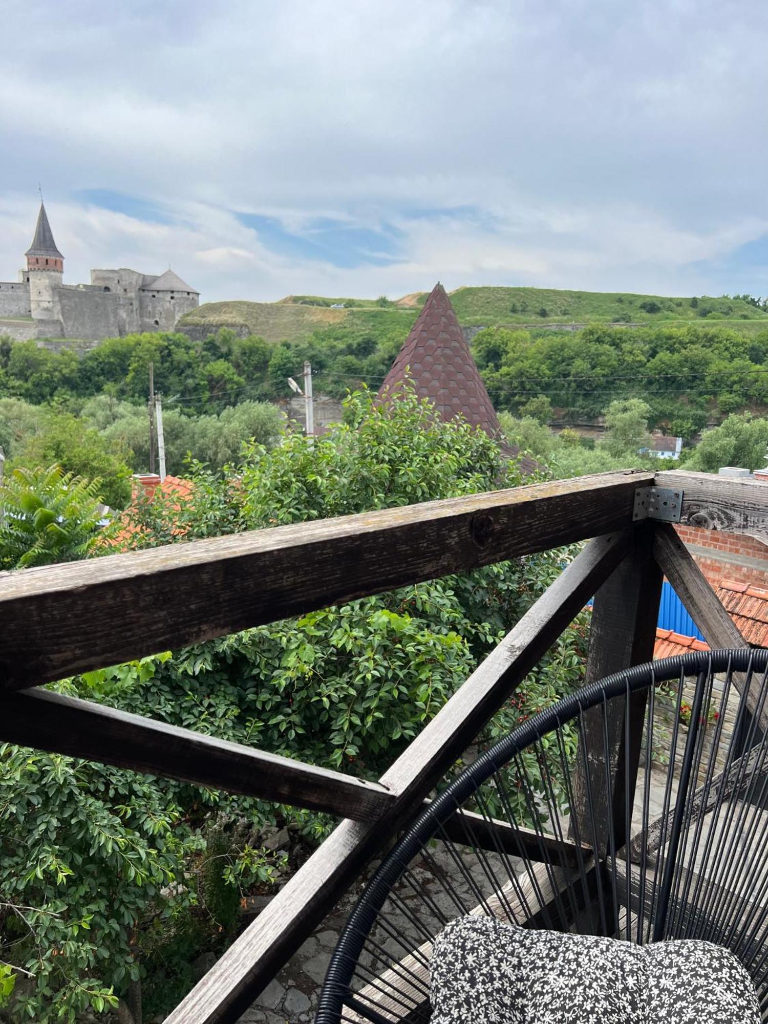 Hotel Nazar Stodolya à Kamianets-Podilsky Extérieur photo
